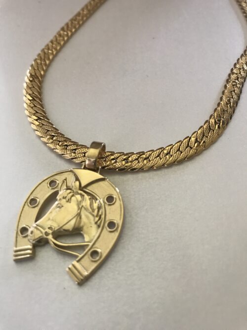 F3F9792A-1618-49E4-B702-83E9241273B6